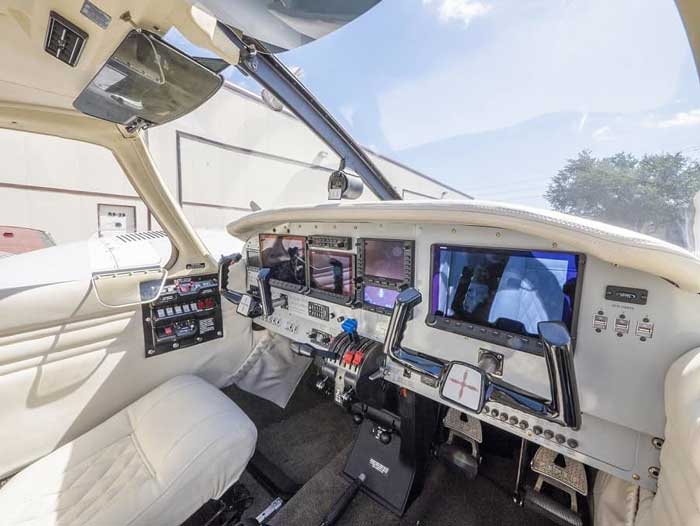 flight training glass cockpit