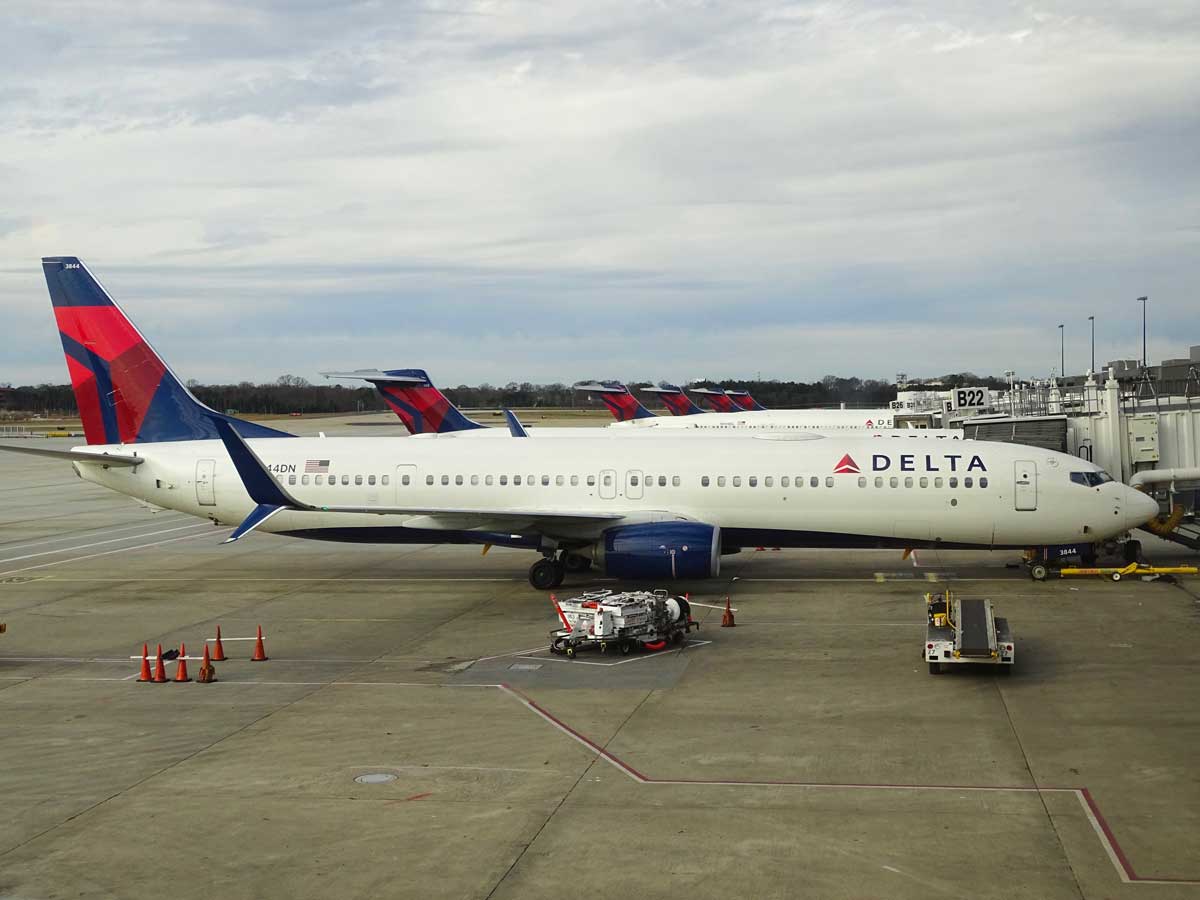 Discover a Delta Air Lines Pilot Salary (And How to get a Job There)