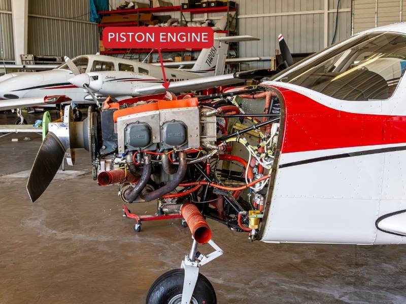 Airplane piston engine