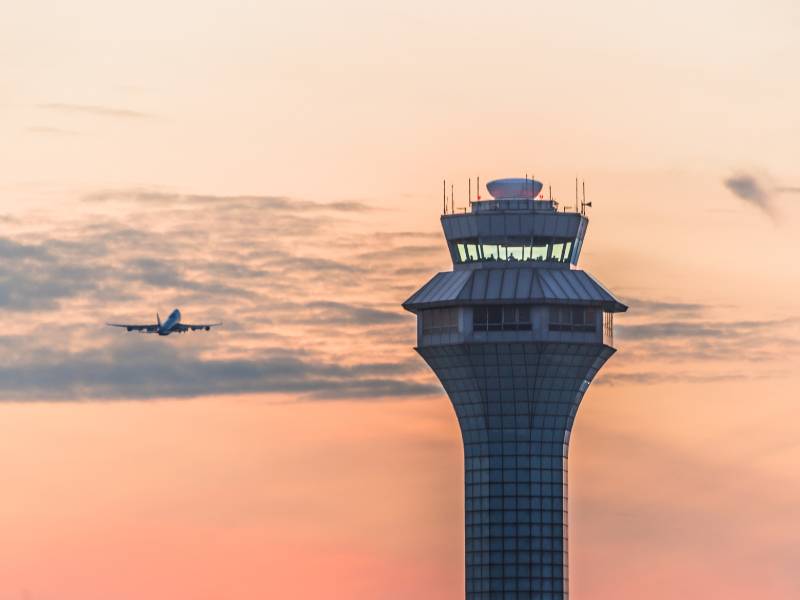 A New Pilot’s Guide to NOTAMS