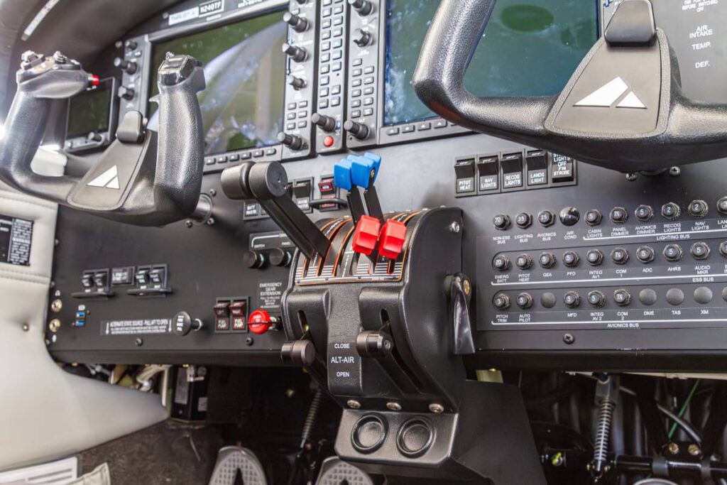 G1000 avionics in a Piper Archer